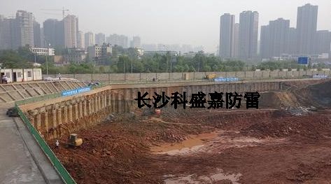 一個(gè)城市防雷市場的大小與哪些因素有關(guān)？